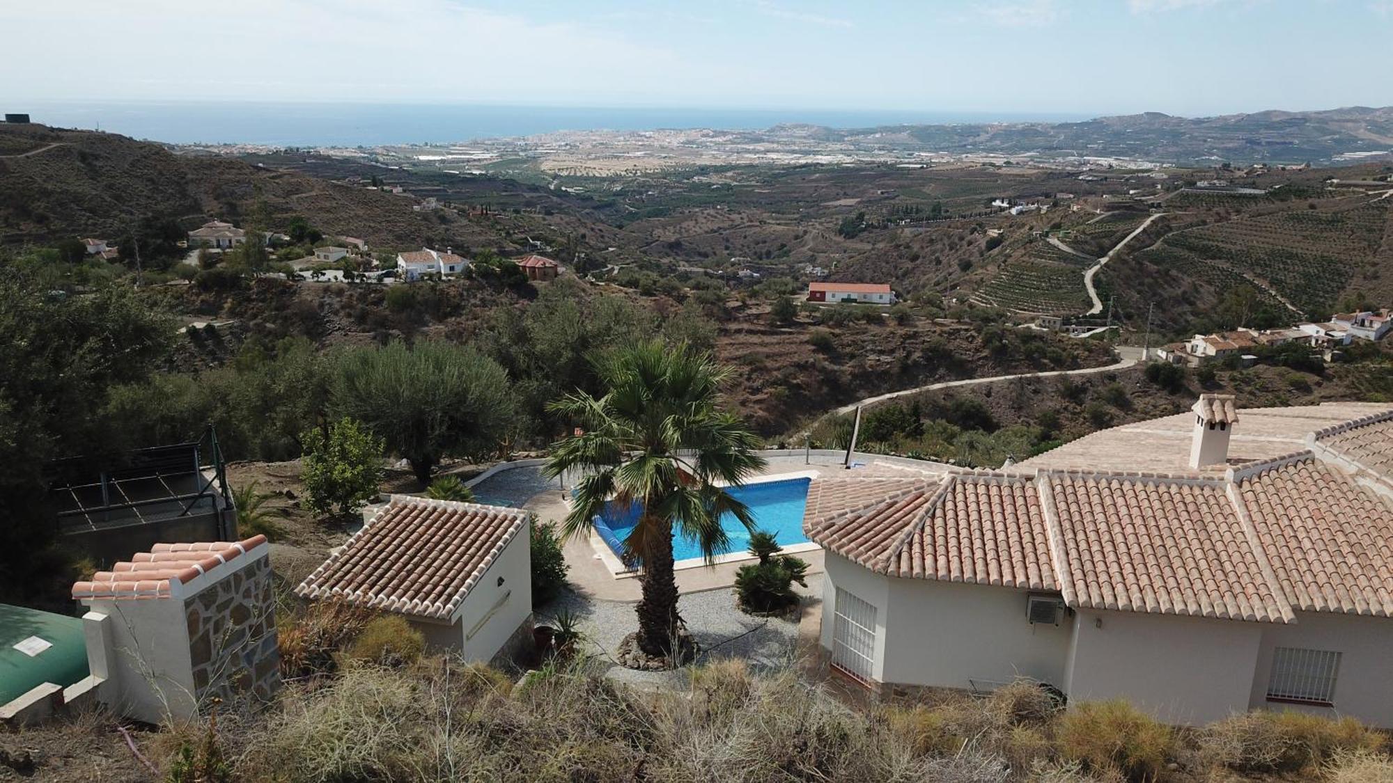 ארנאס Villa Camakini With Heated Pool And Sea View מראה חיצוני תמונה